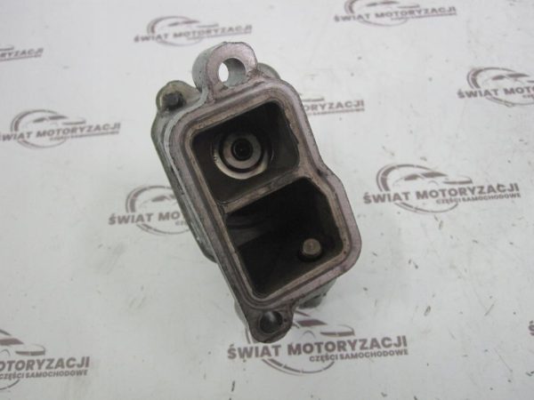 Volvo XC90 2.4 D 06r obudowa termostatu 90650022 - obrazek 3