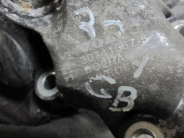 Volvo XC90 2.4 D 07r.185KM D5244T 30741567 Łapa silnika - obrazek 5