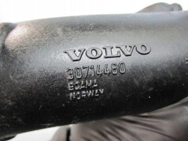 Volvo XC90 2.4 D 07r.185KM D5244T Rura powietrza - obrazek 3