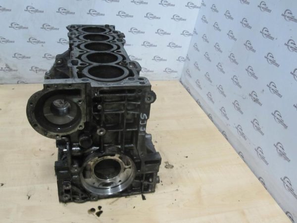 Volvo XC90 2.4 D D5244T 163KM blok silnika nominalny 8653864A 08653865