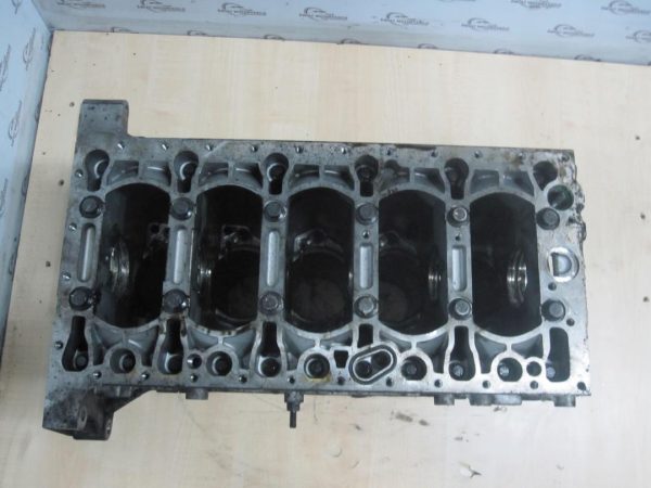 Volvo XC90 2.4 D D5244T 163KM blok silnika nominalny 8653864A 08653865 - obrazek 4