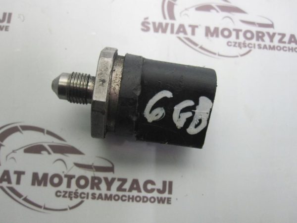 VW AUDI 2.0 TFSI 06r czujnik ciśnienia paliwa 0261545059