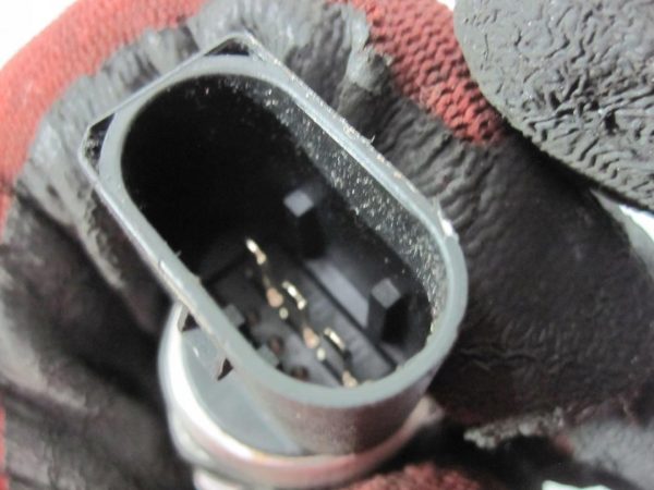 VW CRAFTER 2.5 TDI 10r listwa wtryskowa 076130093C - obrazek 3