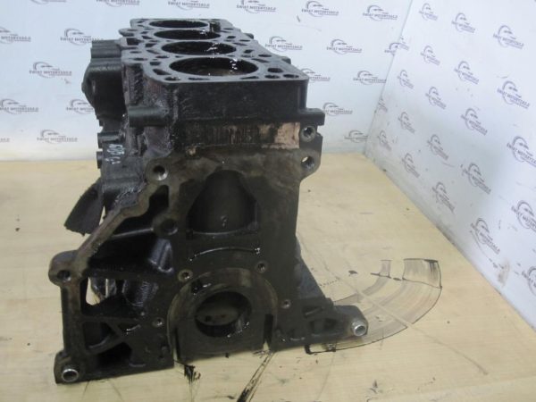 VW GOLF VI 1.6 TDI 13r CAY 105KM 154 TYS KM blok silnika 03L103021AL