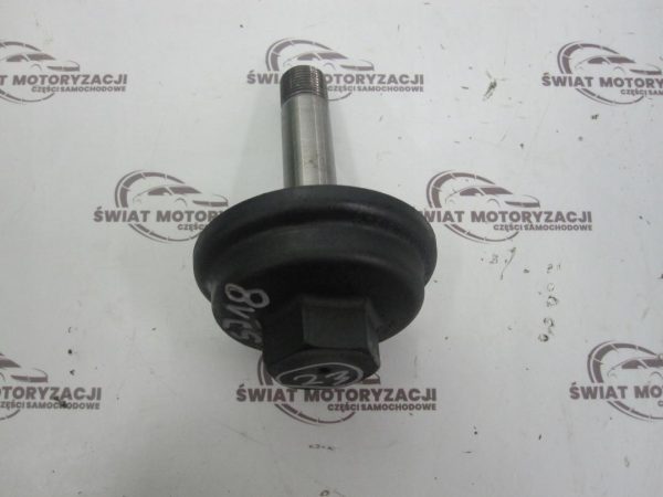 VW PASSAT 2.0 TDI 09r pokrywa chłodnicy oleju 038117061B - obrazek 4