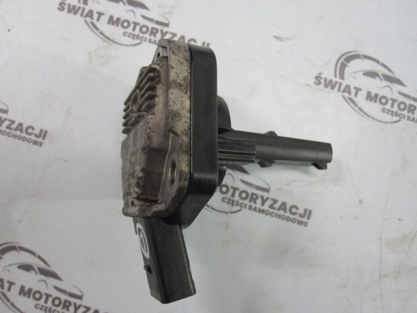 VW PASSAT 2.0 TDI CBA 140KM czujnik poziomu oleju 6PR008078 - obrazek 2