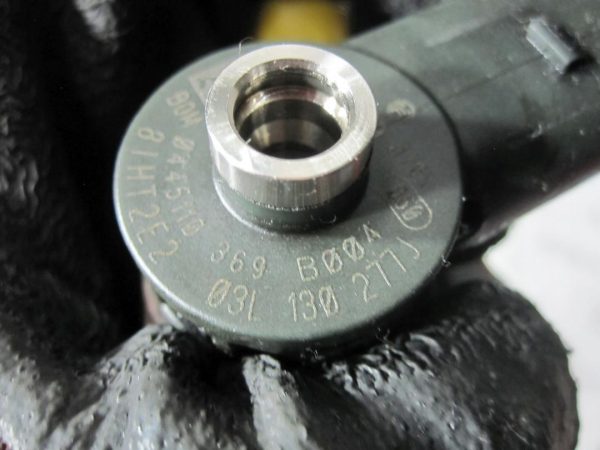 VW SKODA AUDI A4 A6 2.0 TDI CJC 140KM 13r wtryskiwacz 0445110369 03L130277J - obrazek 3